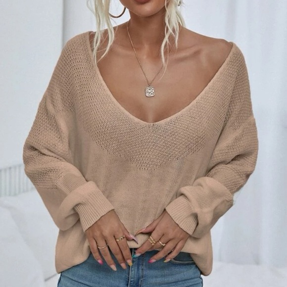 Sweaters - NWOT V-neck tan drop sweater